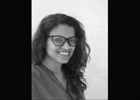 https://www.monalisathakur.com/